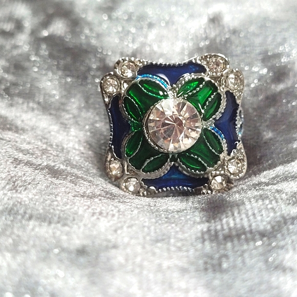 Green Square Art Deco Ring - Picture 7 of 9